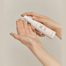 Load image into Gallery viewer, Beauty of Joseon Ginseng Moist Sun Serum (SPF 50+ PA++++)