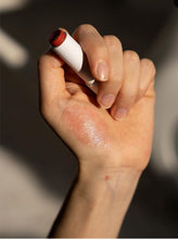 Load image into Gallery viewer, mixsoon Vegan Melting Lip Balm